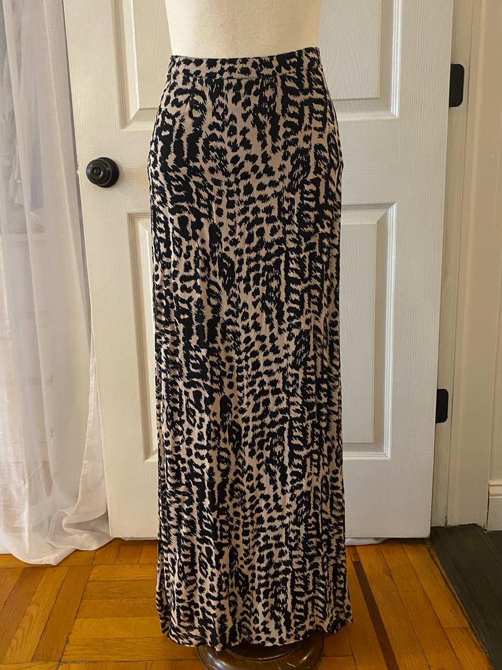 Leopard Print Maxi Skirt in Black and Beige Abstract High Waist Size 34 4